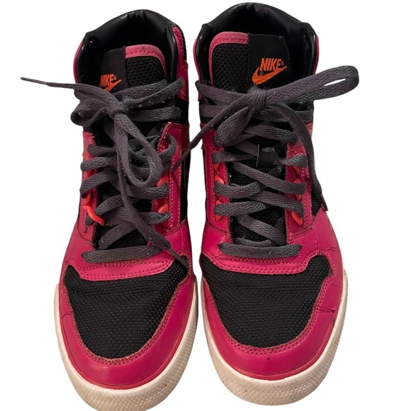 Nike Delta Force Sneakers - Picture 1 of 8
